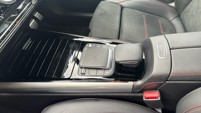 Mercedes-Benz GLA 220d 4Matic AMG Line 5dr Auto Diesel Hatchback